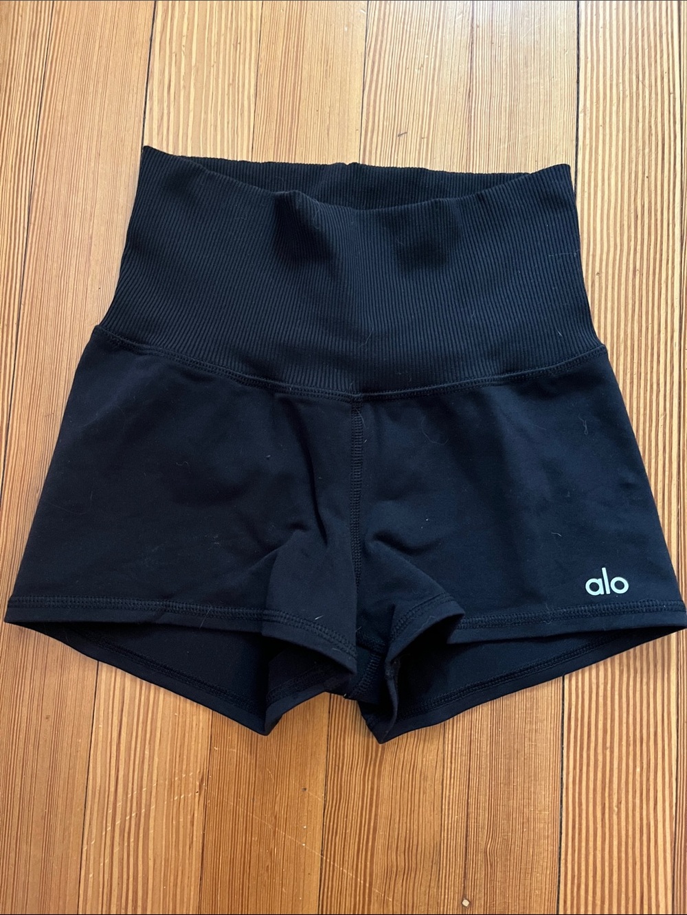 Alo Yoga XS High Waisted Athletic Shorts